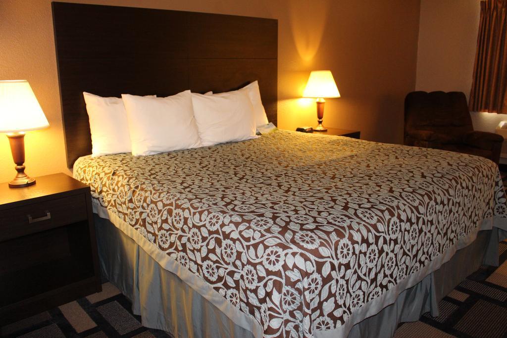 Days Inn By Wyndham Watertown Rum bild