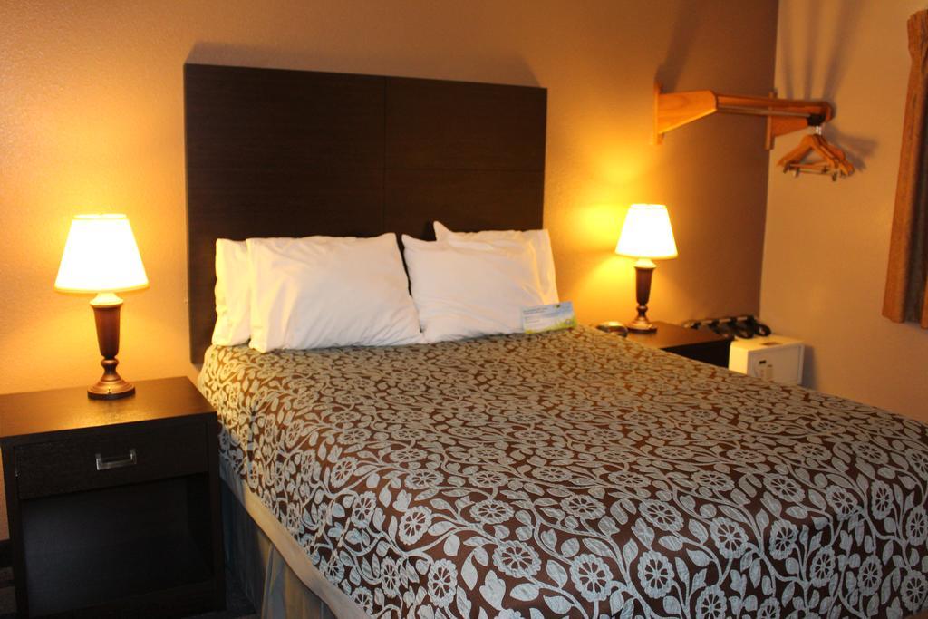Days Inn By Wyndham Watertown Rum bild